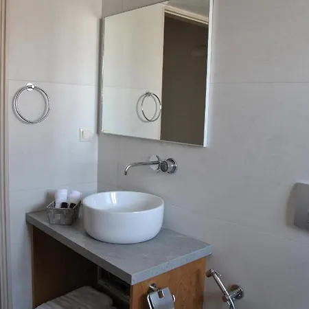 Chania City Апартаменти *