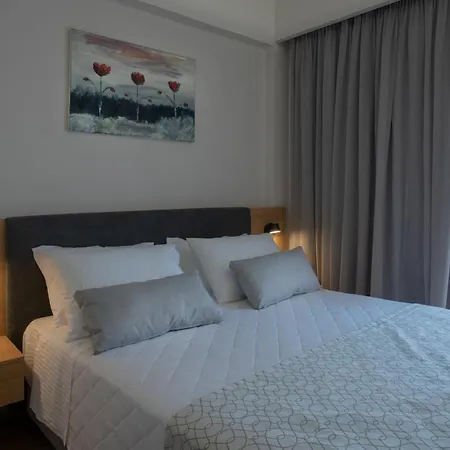 Апартаменти Chania City *